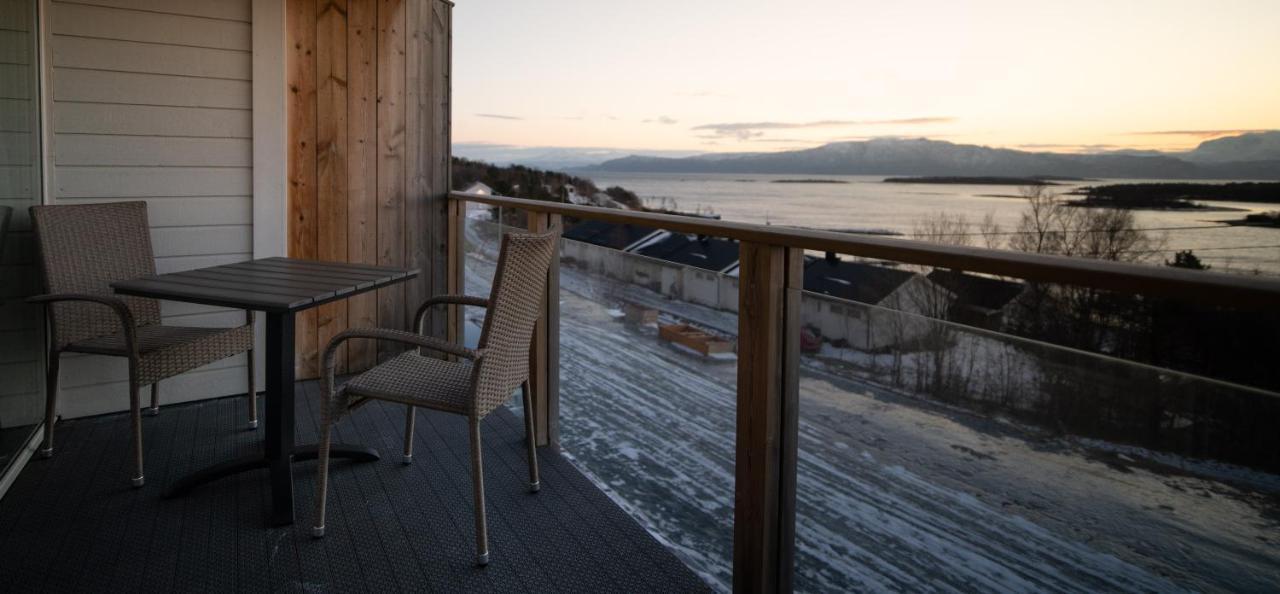 Destination Senja - Stonglandseidet Apartment Luaran gambar